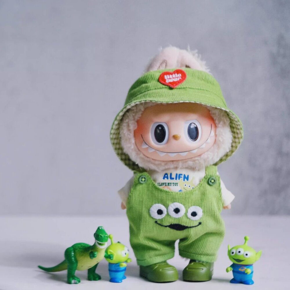 Alien Outfit for Labubu Gen 1/2/3 – Handmade Clothes Set (No Doll)